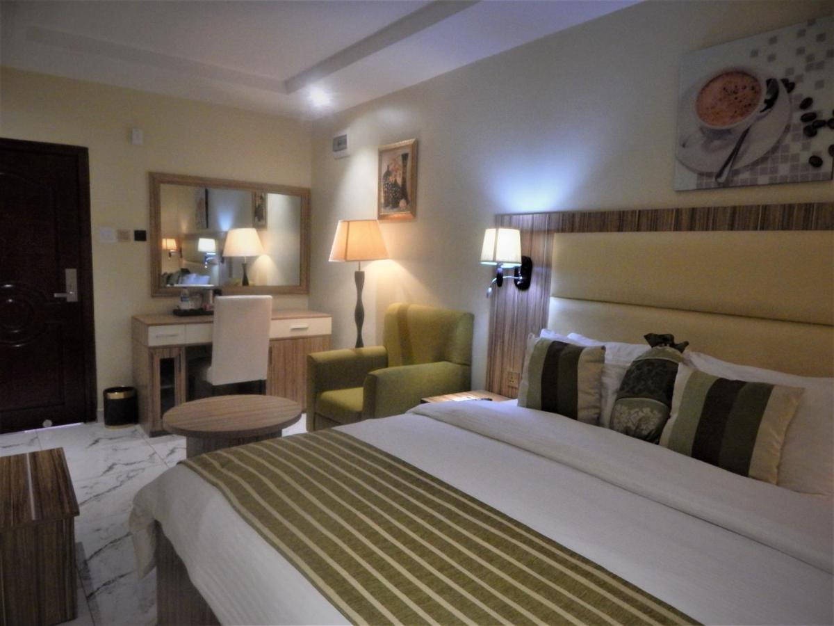 De Santiago Milan Hotel Lagos Kültér fotó